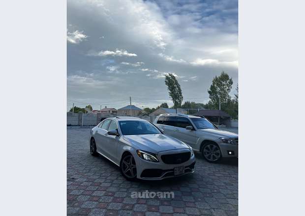 Mercedes-Benz C 300