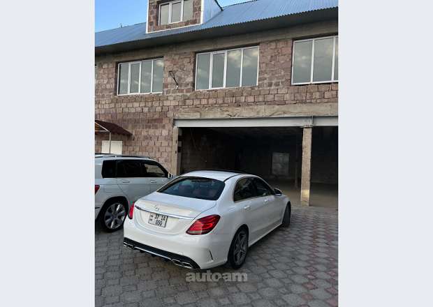 Mercedes-Benz C 300