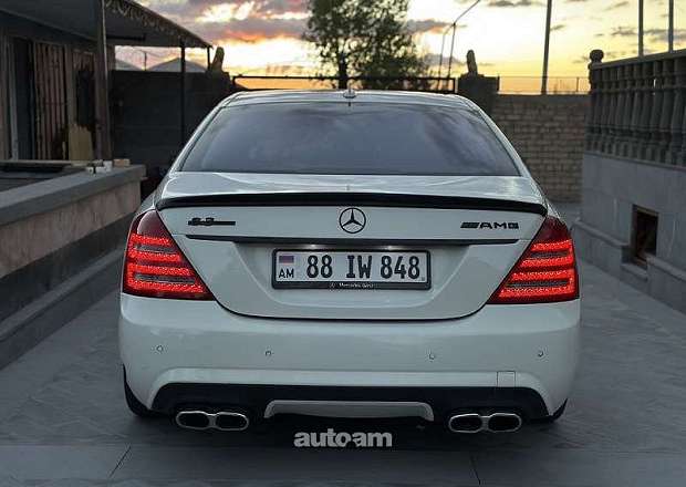 Mercedes-Benz S-Class 2007 — photo 2
