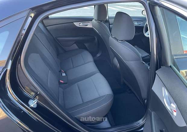 Kia Forte 2023 — фото 14