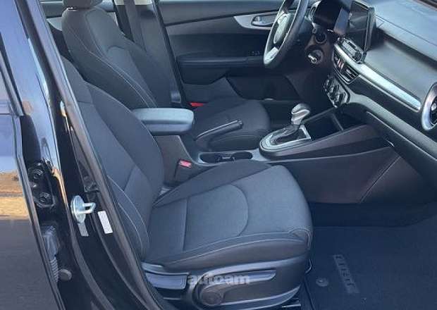 Kia Forte 2023 — фото 12