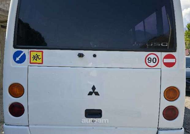 Mitsubishi Fuso Rosa