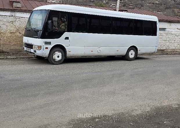 Mitsubishi Fuso Rosa