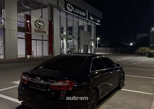 Toyota Camry 2014 — photo 1