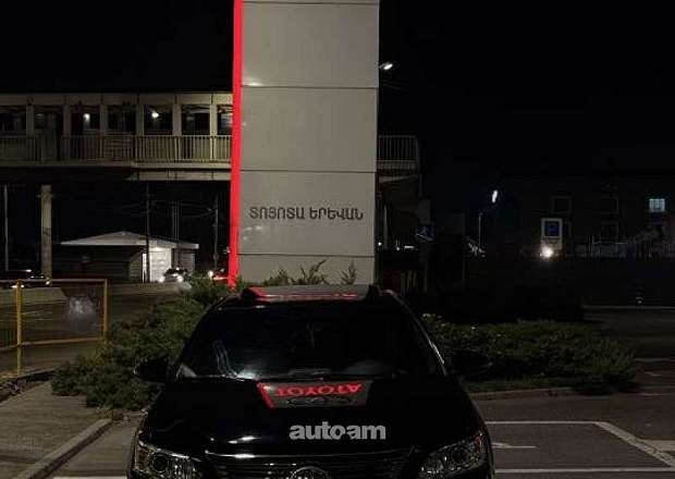 Toyota Camry 2014 — photo 3
