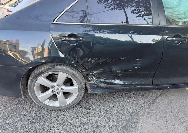 Toyota Camry 2012 — photo 8