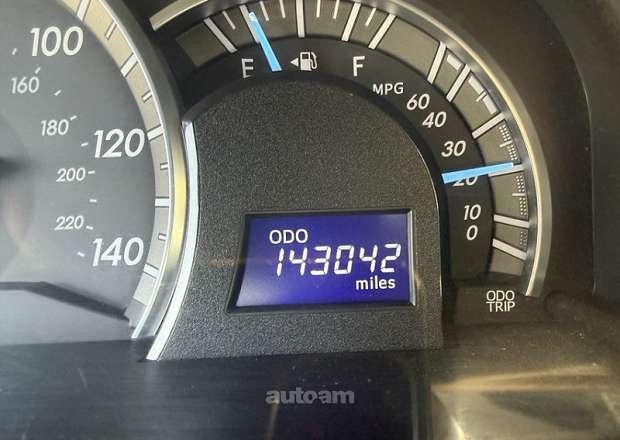 Toyota Camry 2012 — photo 6