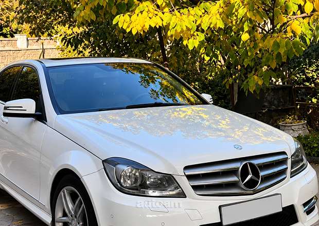 Mercedes-Benz C 300