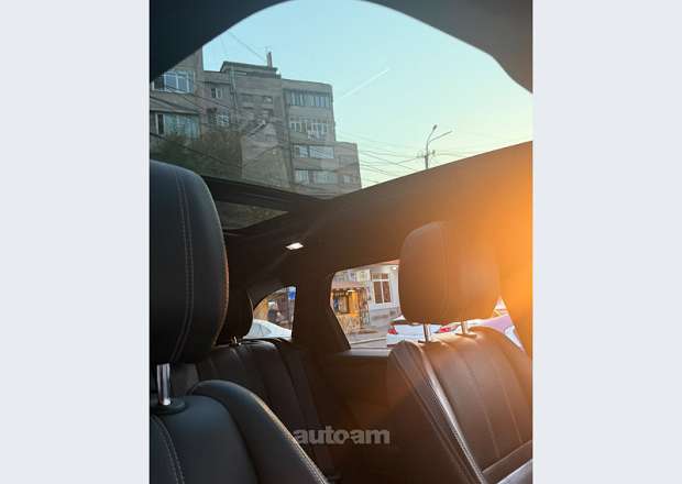 Land Rover Range Rover Velar 2021 — լուսանկար 15