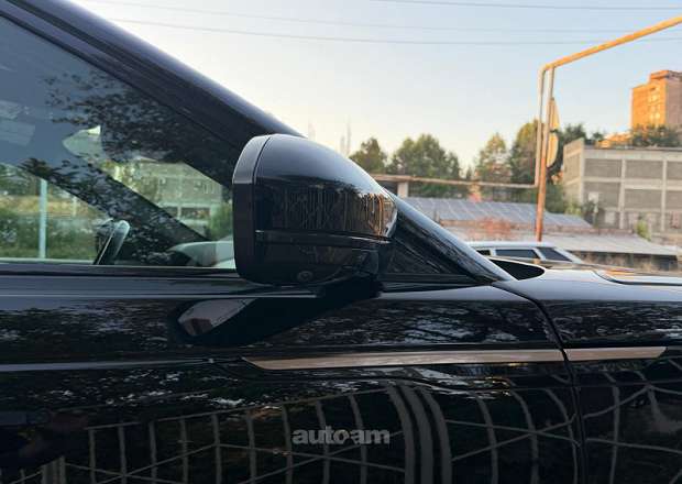 Land Rover Range Rover Velar 2021 — լուսանկար 2