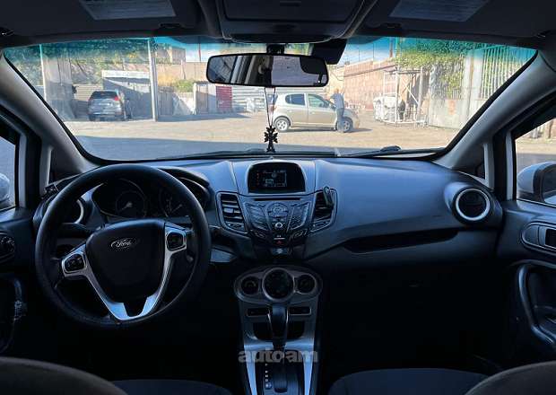 Ford Fiesta 2017 — լուսանկար 5