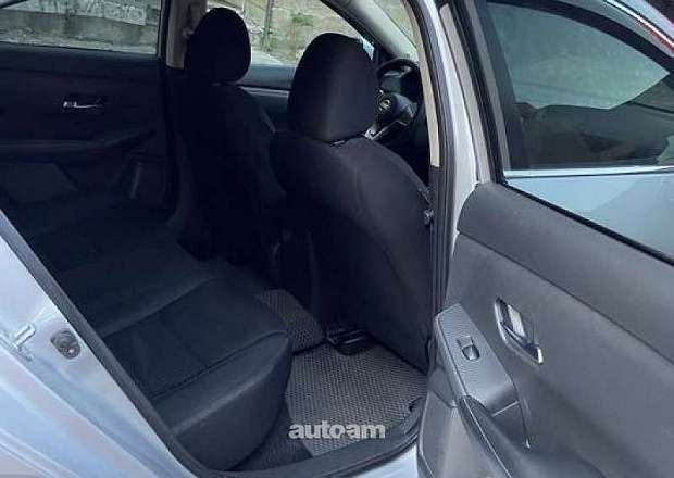 Nissan Sentra 2020 — լուսանկար 6