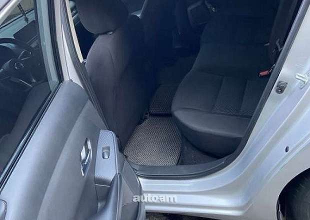 Nissan Sentra 2020 — լուսանկար 10