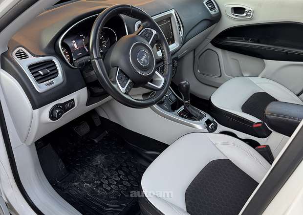 Jeep Compass 2020 — фото 13