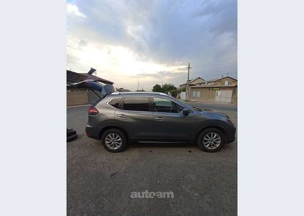 Nissan Rogue 2019 — photo 3