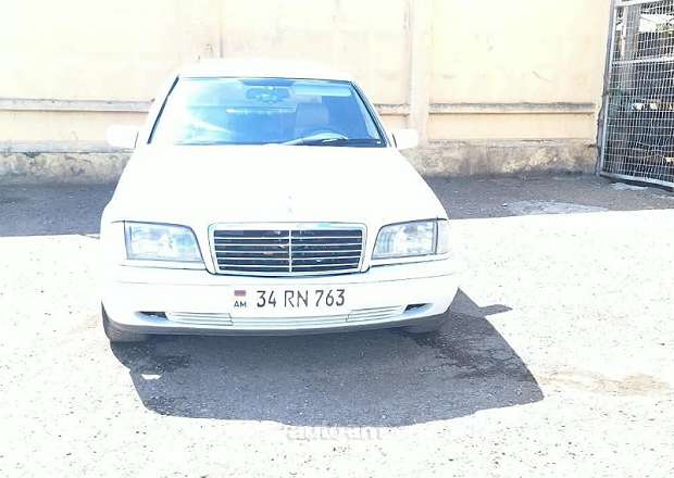 Mercedes-Benz C 180 1993 — լուսանկար 2
