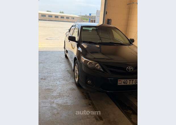 Toyota Corolla 2012 — լուսանկար 2