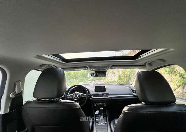 Mazda 3 2018 — photo 5