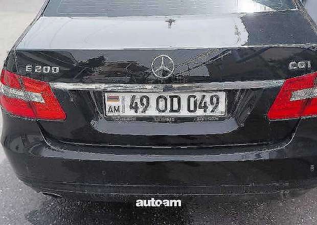 Mercedes-Benz E 200 2011 — լուսանկար 1