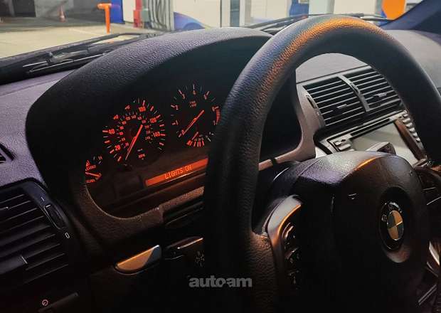 BMW X5 2004 — լուսանկար 6