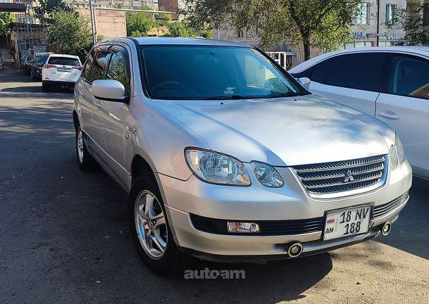 Mitsubishi Airtrek 2001 — լուսանկար 5
