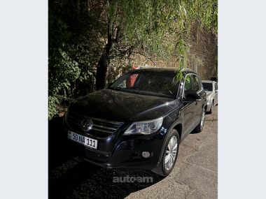 Volkswagen Tiguan  2008 