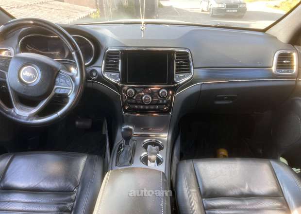Jeep Grand Cherokee 2020 — լուսանկար 7