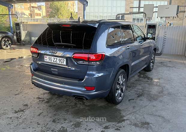 Jeep Grand Cherokee 2020 — լուսանկար 3