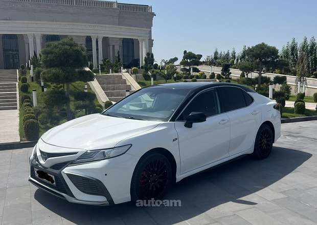 Toyota Camry 2020 — photo 5