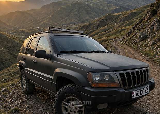 Jeep Grand Cherokee 2000 — լուսանկար 1