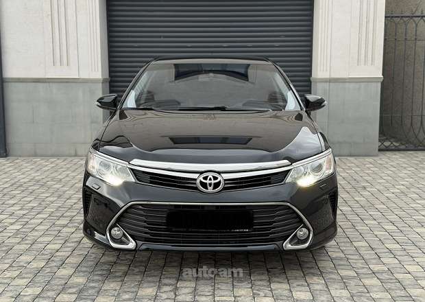 Toyota Camry 2016 — լուսանկար 1