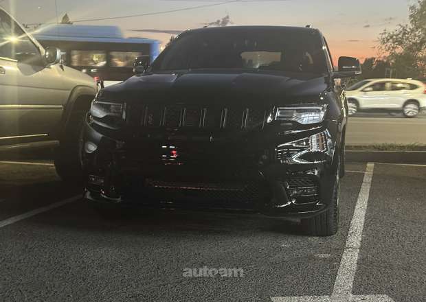 Jeep Grand Cherokee 2020 — լուսանկար 1