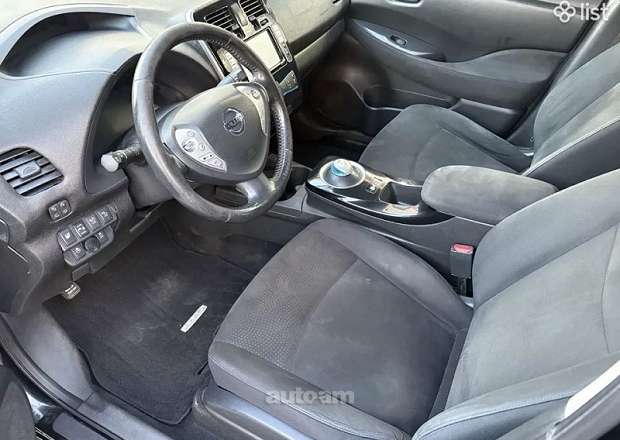 Nissan Leaf 2012 — լուսանկար 9