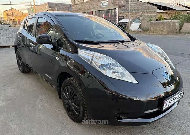 Nissan Leaf 2012 — լուսանկար 2