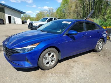 Hyundai Elantra  2021 