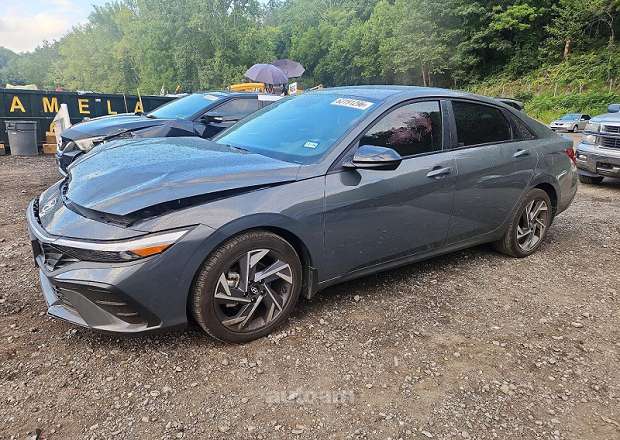 Hyundai Elantra 2024 — լուսանկար 1