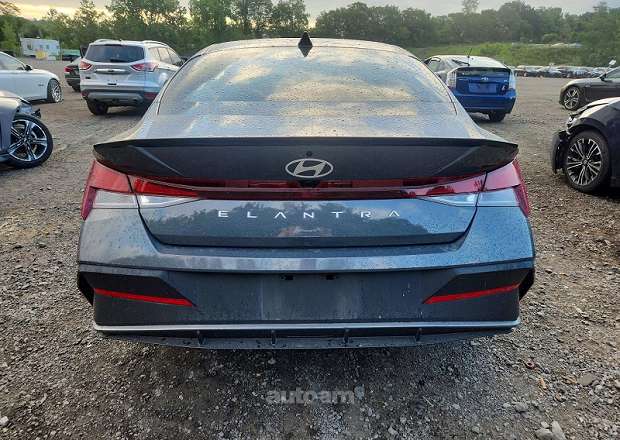 Hyundai Elantra 2024 — լուսանկար 6