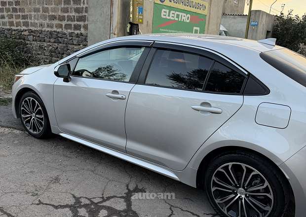 Toyota Corolla 2023 — լուսանկար 1