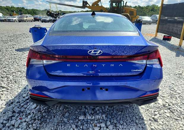 Hyundai Elantra 2021 — լուսանկար 6