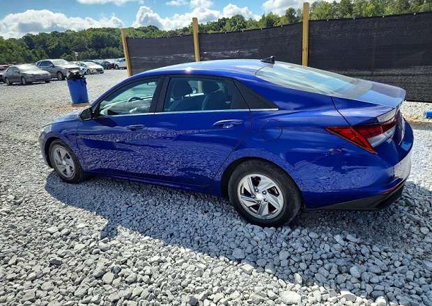 Hyundai Elantra 2021 — լուսանկար 2