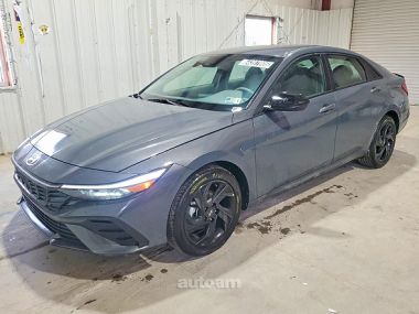 Hyundai Elantra  2026 