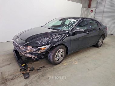 Hyundai Elantra  2026 