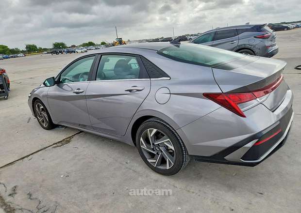 Hyundai Elantra 2024 — լուսանկար 2