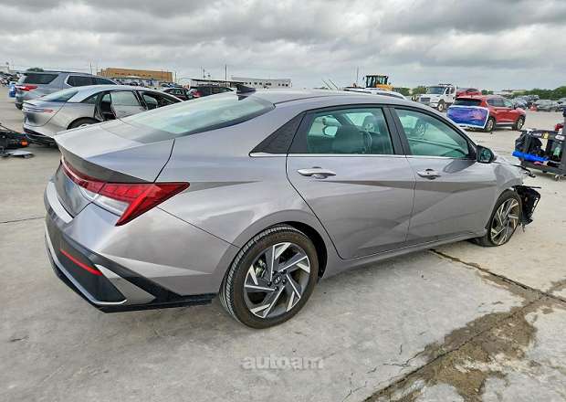 Hyundai Elantra 2024 — լուսանկար 3