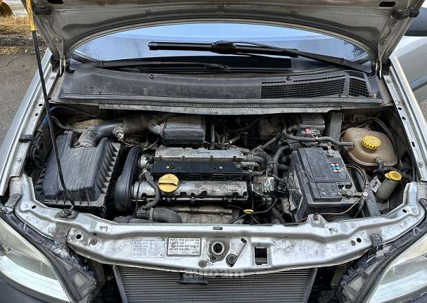 Opel Zafira 2004 — լուսանկար 10