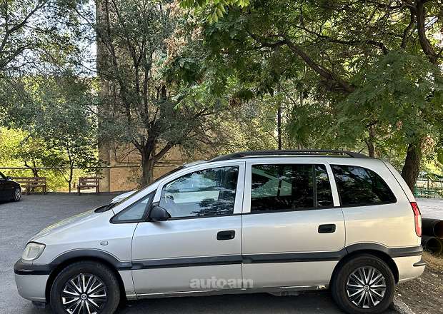 Opel Zafira 2004 — լուսանկար 3