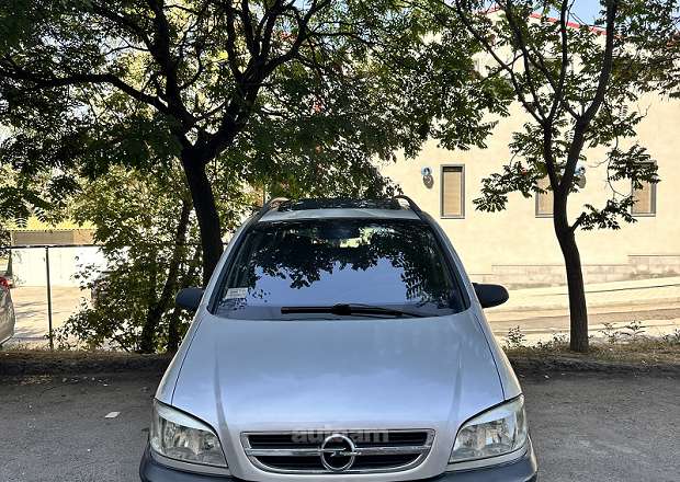 Opel Zafira 2004 — լուսանկար 11