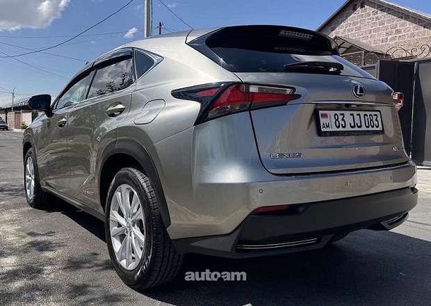Lexus NX 300h 2018 — фото 4