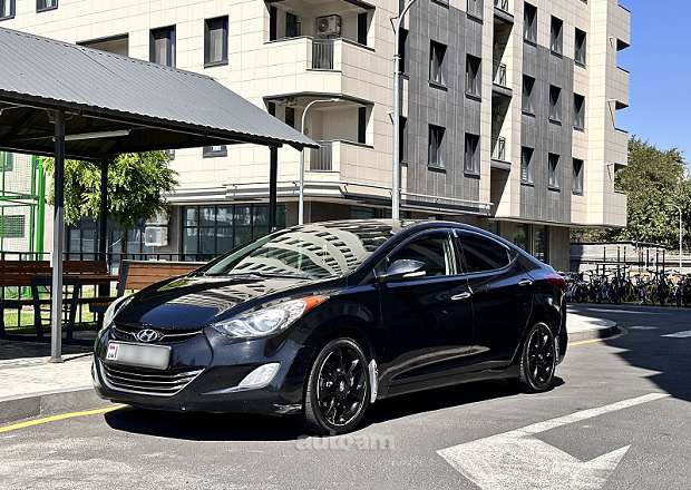 Hyundai Elantra 2013 — լուսանկար 1