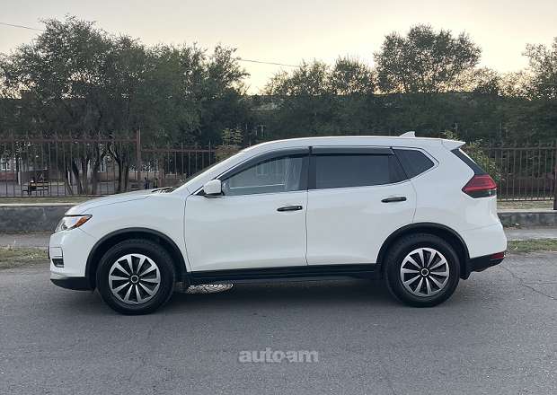 Nissan Rogue 2017 — photo 3